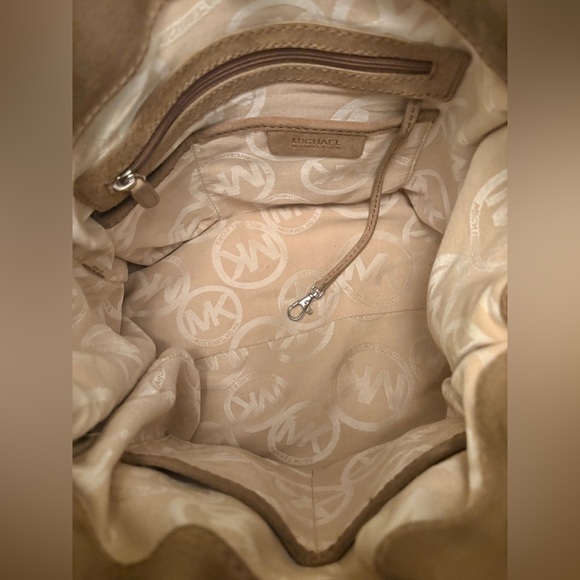 Michael Kors Hamilton Suede Satchel W/ Functioning Lock & Key Rich Brown Patina - Picture 5 of 10